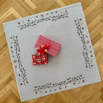 Julestemning juletræstæppe fra Pomp Stitch